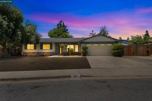 10 Buena Vis, Pittsburg, CA, 94565-5705 | Card Image