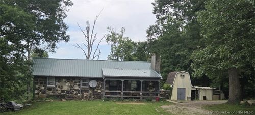 2990 E Mansfield Rd, Leavenworth, IN, 47137-8203 | Card Image