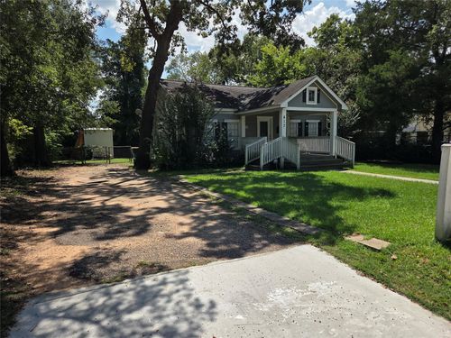 417 W Lewis St, Conroe, TX, 77301-2567 | Card Image