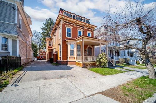 25 Balding Ave, Poughkeepsie, NY, 12601-2419 | Card Image