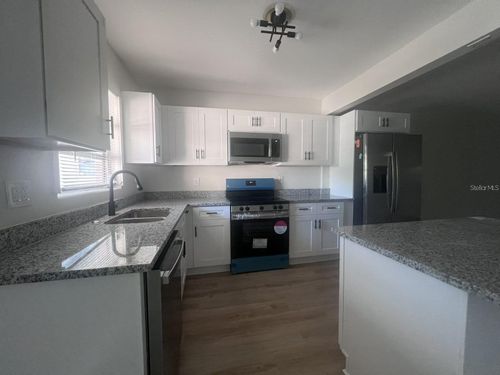 1355 Lakeview Rd, CLEARWATER, FL, 33756-6516 | Card Image