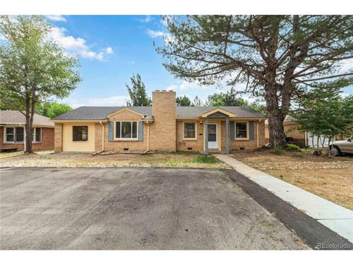1970 Quebec St, Denver, CO, 80220-1926 | Card Image