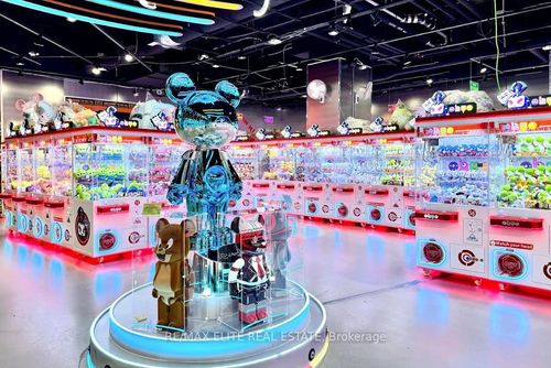 {{alt}} | Card Image