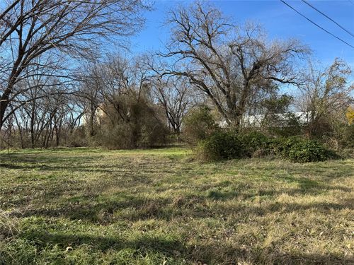 1107 Field St, Gainesville, TX, 76240 | Card Image