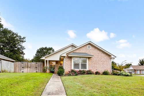 58 Green Oak Cir, Nash, TX, 75569-2237 | Card Image