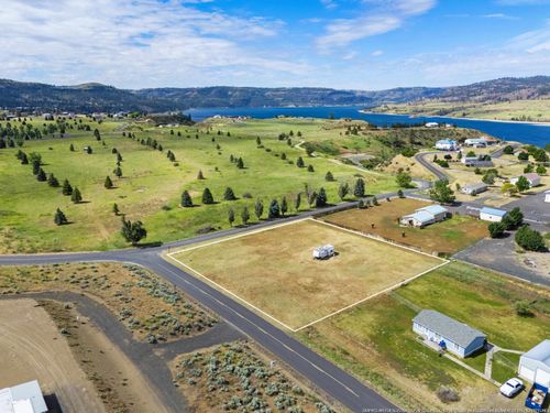 41977 Fawn Ln N, Deer Meadows, WA, 99122-8820 | Card Image