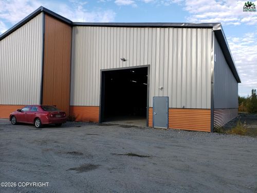1651 Levee Way, North Pole, AK, 99705-5942 | Card Image