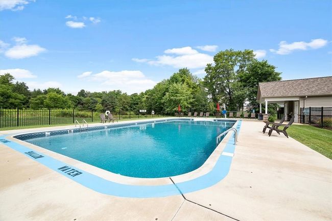 101 Creekside Drive, Townhouse with 3 bedrooms, 2 bathrooms and 2 parking in Buffalo Twp - BUT PA | Image 38