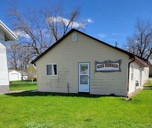 721 High St, Rockwell City, IA, 50579-1041 | Card Image