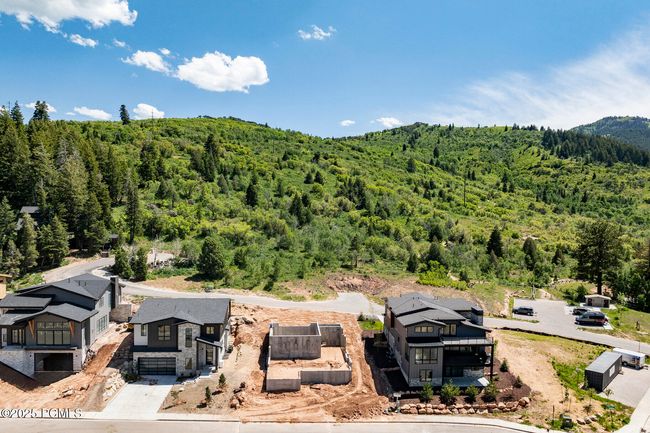 4169 W Discovery Way, Home with 4 bedrooms, 4 bathrooms and null parking in Park City UT | Image 9