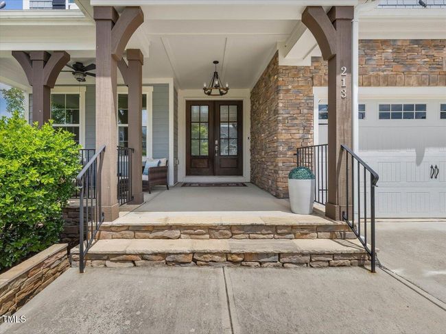 006-Front Entry | Image 5