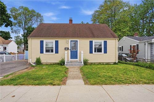 143 Balch St, Pawtucket, RI, 02861-3134 | Card Image