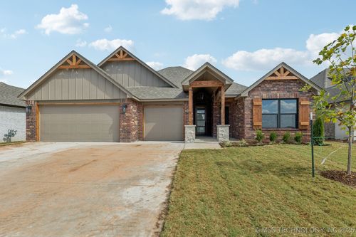 10683 S 233rd East Ave, Broken Arrow, OK, 74014-3352 | Card Image