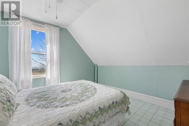3076 E Point Rd, House other with 4 bedrooms, 2 bathrooms and null parking in Kingsboro PE | Image 24