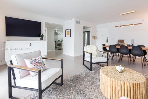 n403-17600 N Bay Rd, Sunny Isles Beach, FL, 33160-2873 | Card Image