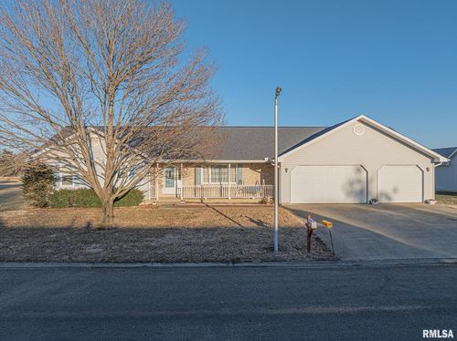 134 Country Club Estates Dr, Salem, IL, 62881 | Card Image