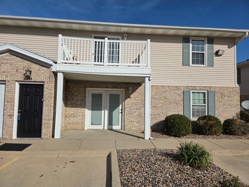 apt-205-1040 Ekstam Dr, Bloomington, IL, 61704-8106 | Card Image