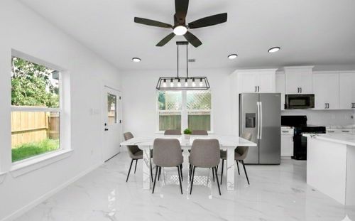 8023 Brandon St, Houston, TX, 77051-1505 | Card Image