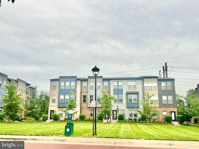 10407 Ratcliffe Trl, Townhouse with 3 bedrooms, 3 bathrooms and null parking in MANASSAS VA | Image 47