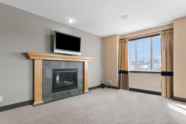 84 Everbrook Drive Sw, Home with 3 bedrooms, 2 bathrooms and 4 parking in Calgary AB | Image 22