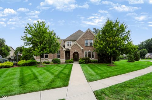 275 N Bend Dr, Greenwood, IN, 46142-7619 | Card Image