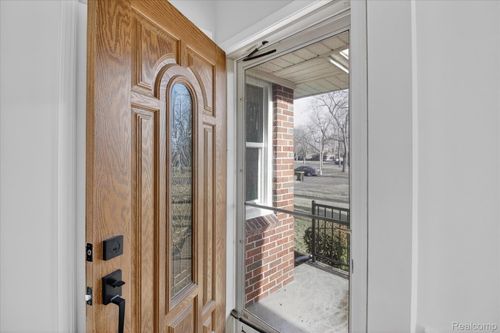 1909 S Trenton Dr, Trenton, MI, 48183-2519 | Card Image