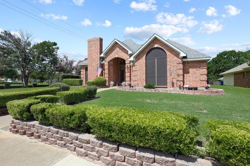4201 Spurwood Dr, Carrollton, TX, 75010-4118 | Card Image