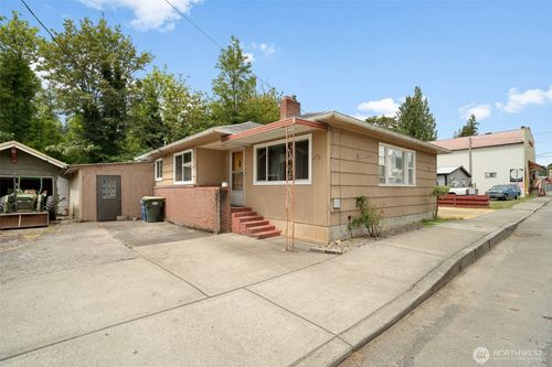 211 Nw Kerron St, Winlock, WA, 98596 | Card Image