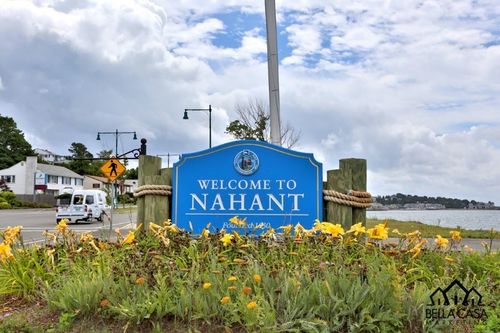 8 Castle Rd, Nahant, MA, 01908-1103 | Card Image