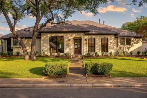 7335 Debbe Dr, Dallas, TX, 75252-6323 | Card Image