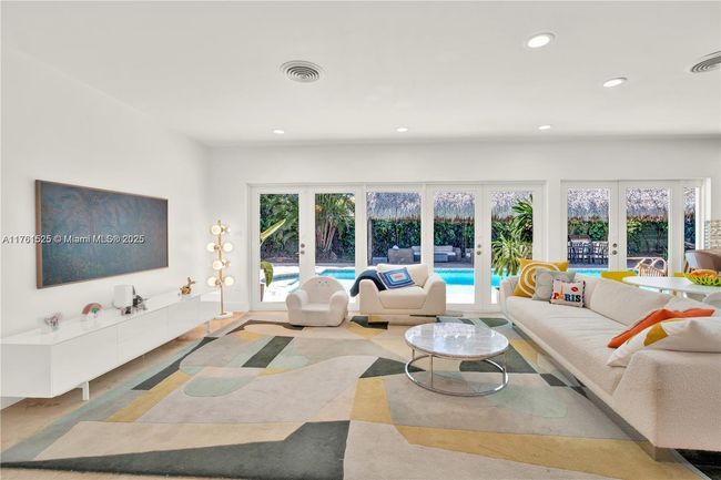 7860 Sw 134 Th St, House other with 4 bedrooms, 3 bathrooms and null parking in Pinecrest FL | Image 24
