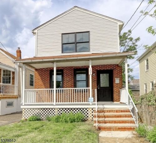 101 Carlton Ave, East Rutherford, NJ, 07073-1040 | Card Image