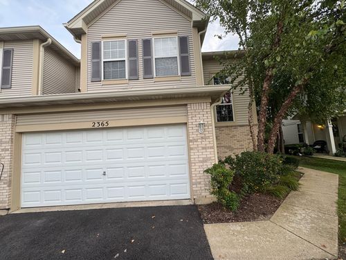 2365 Sunrise Cir, Aurora, IL, 60503-6756 | Card Image