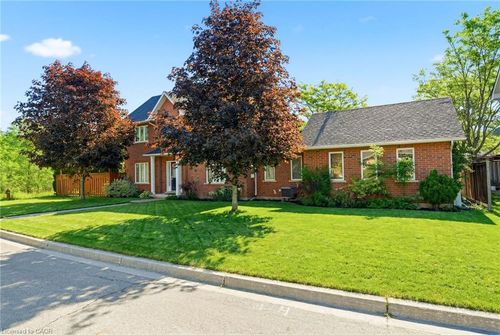 7-1745 Creek Way, Burlington, ON, L7L7E1 | Card Image