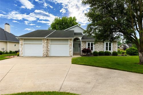 11311 E Thistlewood Ln, Effingham, IL, 62401-4488 | Card Image
