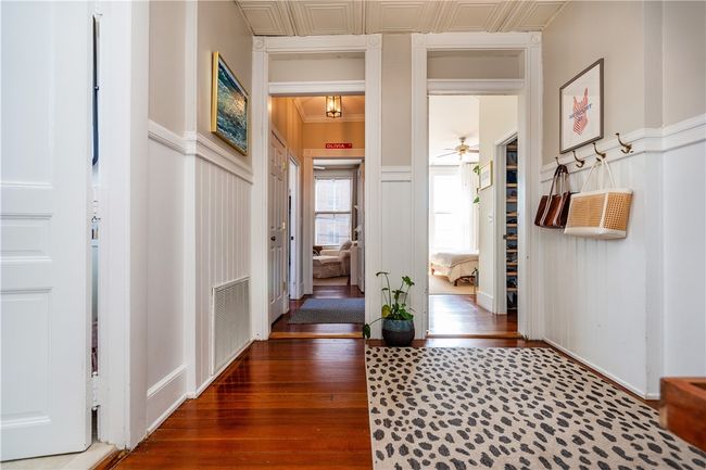 APT-4 - 173 Main St, Condo with 2 bedrooms, 1 bathrooms and 2 parking in East Greenwich RI | Image 8