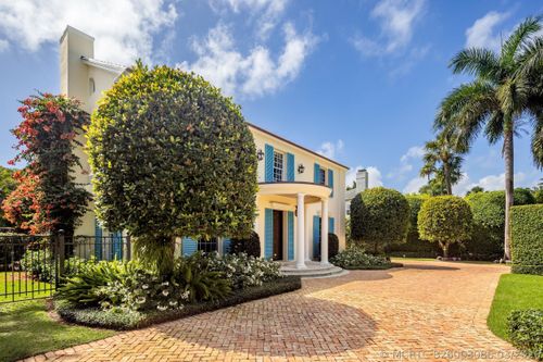 246 Emerald Ln, Palm Beach, FL, 33480-3613 | Card Image