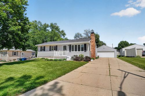227 Spieker Rd, Waterloo, IA, 50701-1808 | Card Image