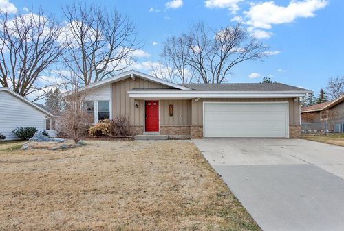 7679 S Lenox Avenue, Milwaukee, WI, 53154 | Card Image