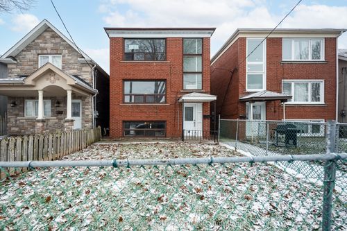 10 Lapp Street, York, ON, M6N3W6 | Card Image