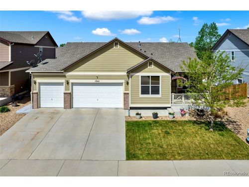 1945 Basil St, Strasburg, CO, 80136-7719 | Card Image