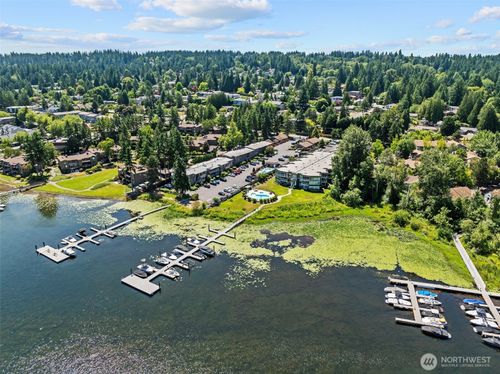 102-4214 W Lake Sammamish Pkwy Ne, Redmond, WA, 98052-5644 | Card Image