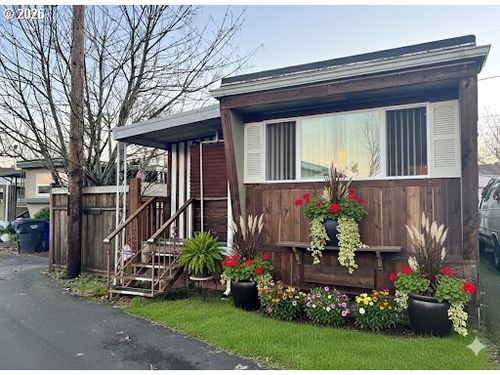 104-19605 River Rd, Gladstone, OR, 97027-4217 | Card Image