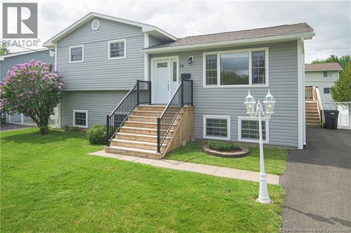 19 Hatheway St, Fredericton, NB, E3B6H4 | Card Image
