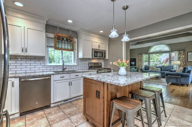 79 Sunnycrest Rd, House other with 4 bedrooms, 3 bathrooms and 6 parking in Trumbull CT | Image 7