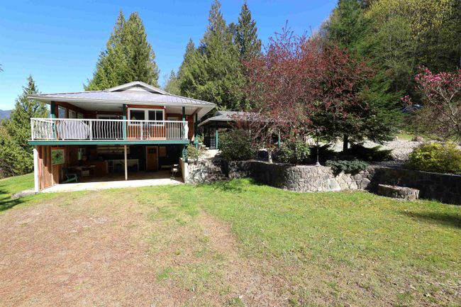 12815 Sunshine Coast Highway, House other with 3 bedrooms, 2 bathrooms and null parking in Madeira Park BC | Image 3