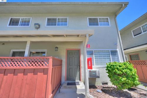 6-660 Fargo Ave, San Leandro, CA, 94579-2165 | Card Image