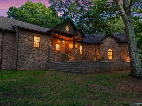20 Section Mountain Rd, Somerville, AL, 35670-3335 | Card Image