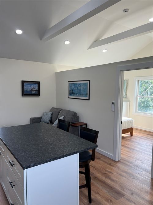 b-21 Murphy Circle Circle, Middletown, RI, 02842 | Card Image