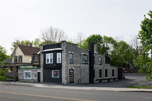 545 Arsenal St, Watertown, NY, 13601-2435 | Card Image